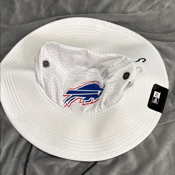 Buffalo Bills White Bucket Hat with Tags - Picture 2 of 4